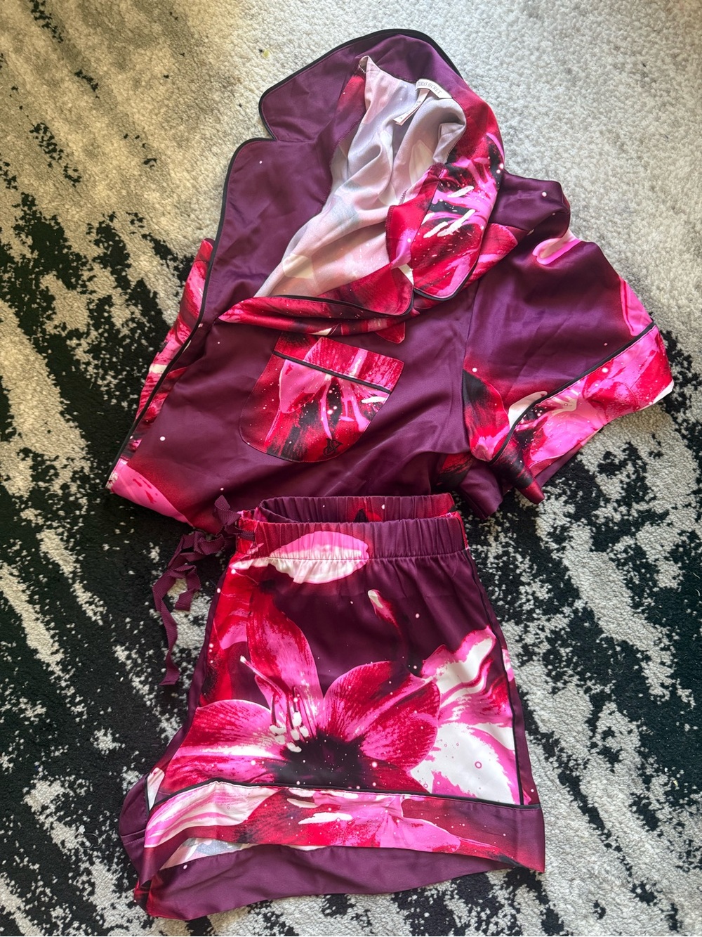 NWT Victoria’s Secret Satin Pajamas size Medium